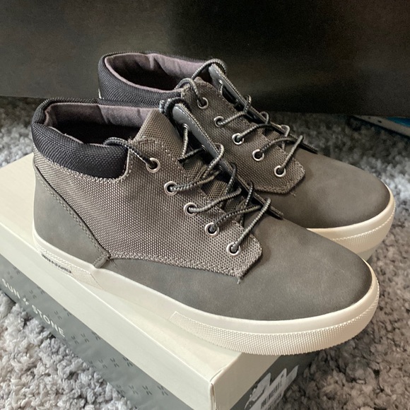 New! Boys Sun & Stone Boots - Size 2 - Picture 1 of 6